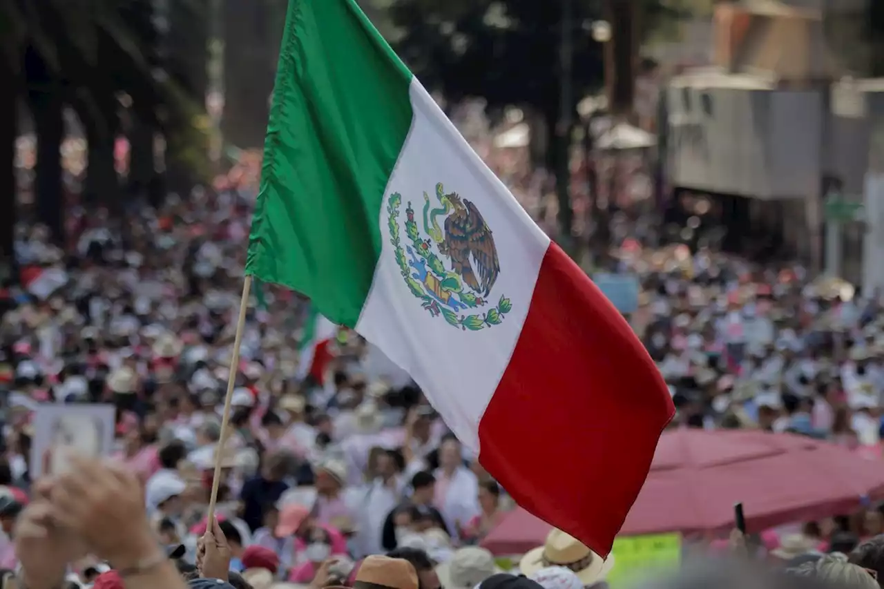 Arrest sparks violence in Mexico border city of Nuevo Laredo