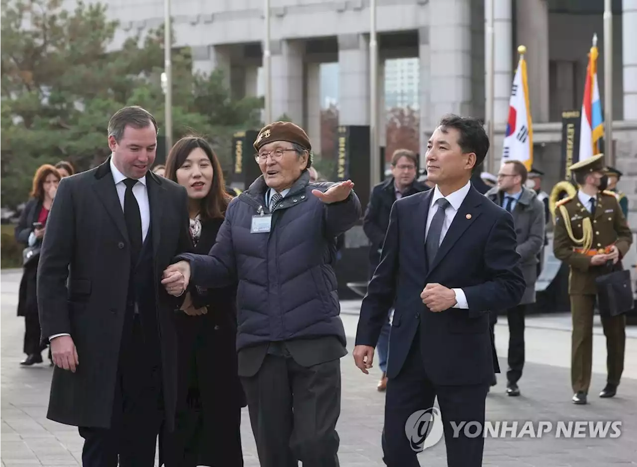 '노병의 거수경례' 룩셈부르크군서 싸운 한국인 참전용사(종합) | 연합뉴스