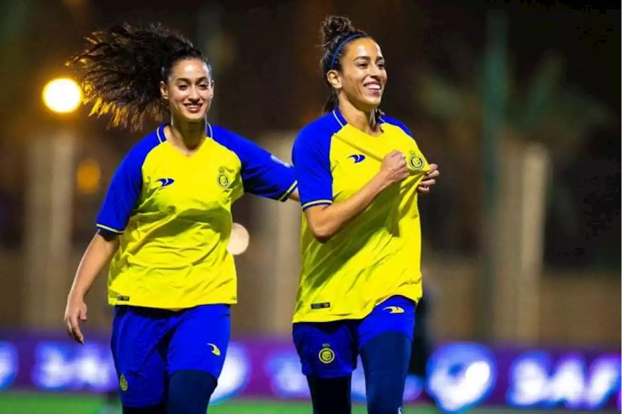 الهلال يفضل العرب والنصر ينوع