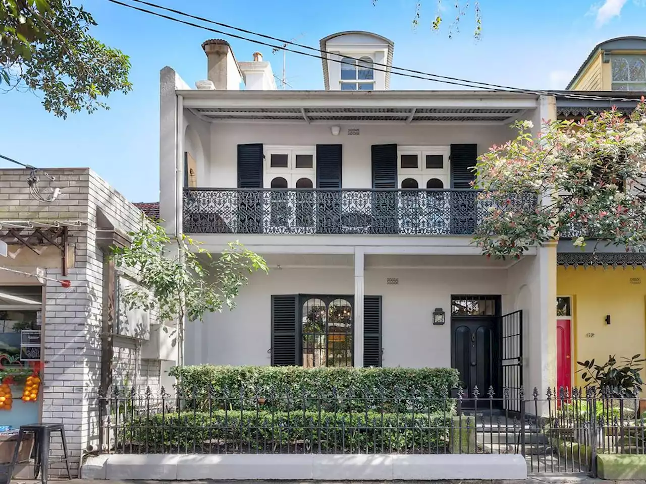 Vaucluse-bound Independent Karen Freyer sells for $3m in Redfern and focuses east - realestate.com.au