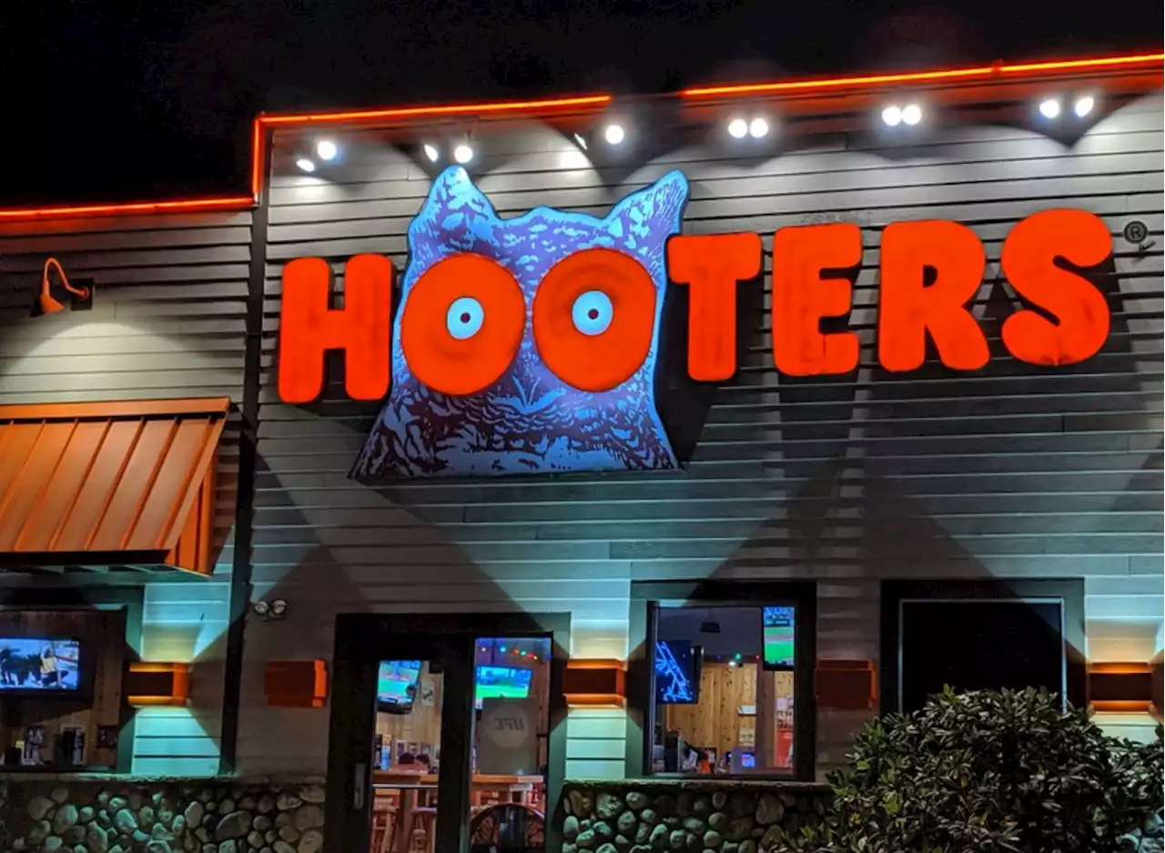 The Real Reasons Hooters Locations Are Disappearing — Eat This Not That