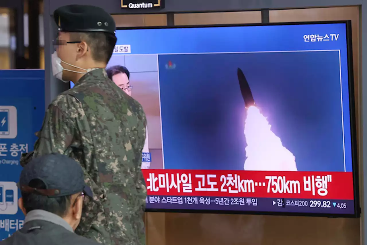 [속보]북한, 또 동해상으로 단거리 탄도미사일 3발 발사