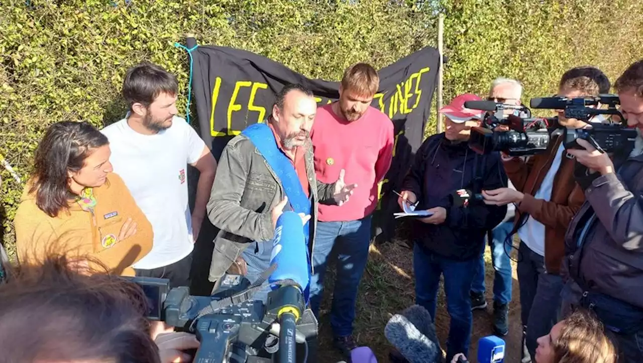 [VIDEO] VIDEO. À Sainte-Soline, les opposants aux bassines veulent un moratoire