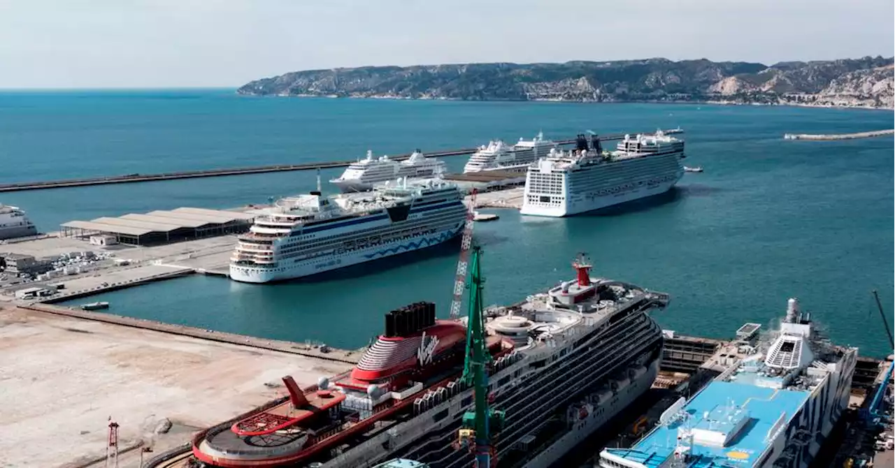 Vidéo - Visite insolite à Marseille : découvrez le Grand Port Maritime en bateau