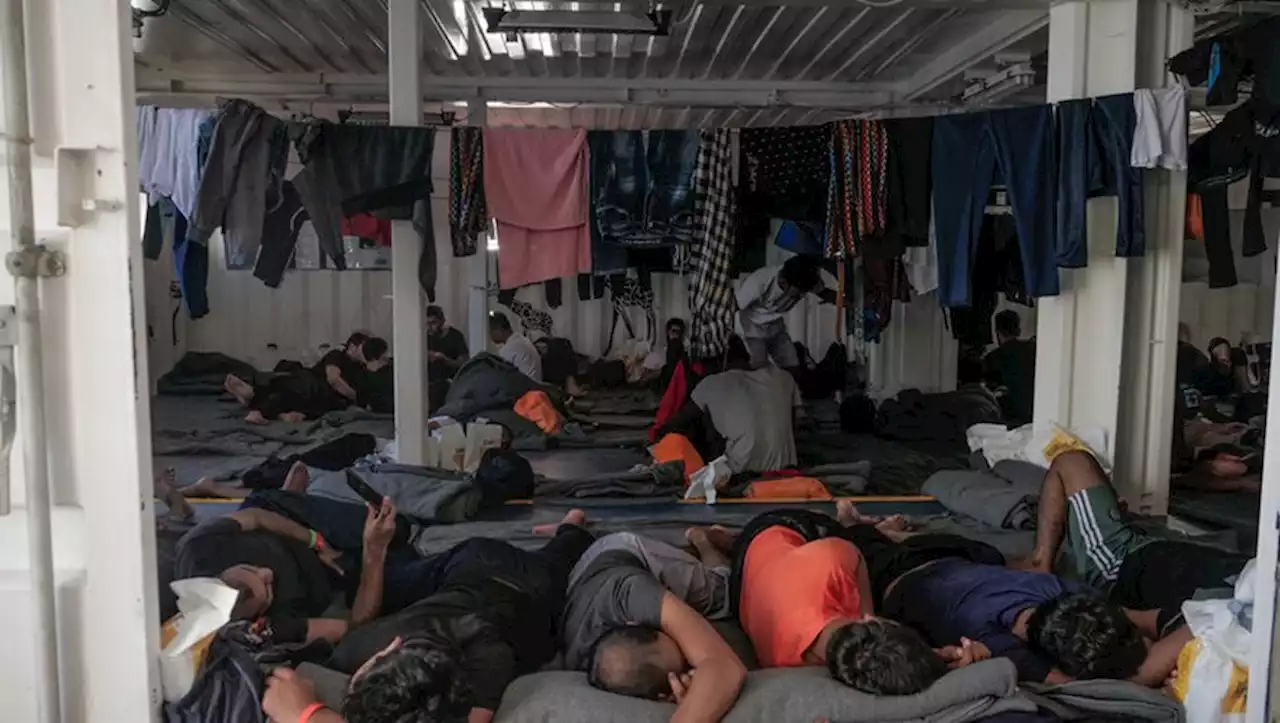 Méditerranée : 234 réfugiés bloqués en mer depuis 13 jours, la France appelée à l'aide pour trouver un port sûr