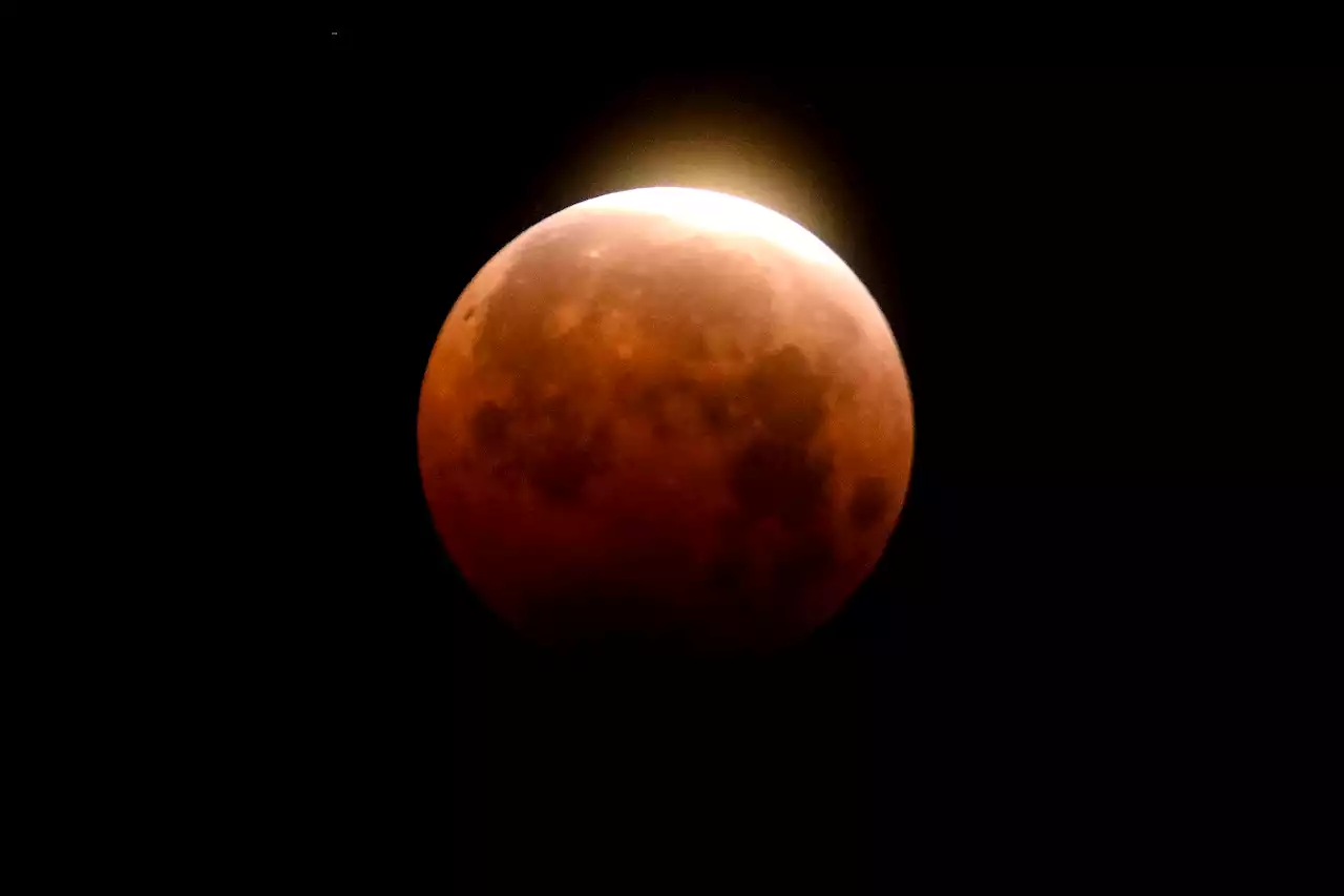 How to Get The Best Look at Next Week's Total Lunar Eclipse