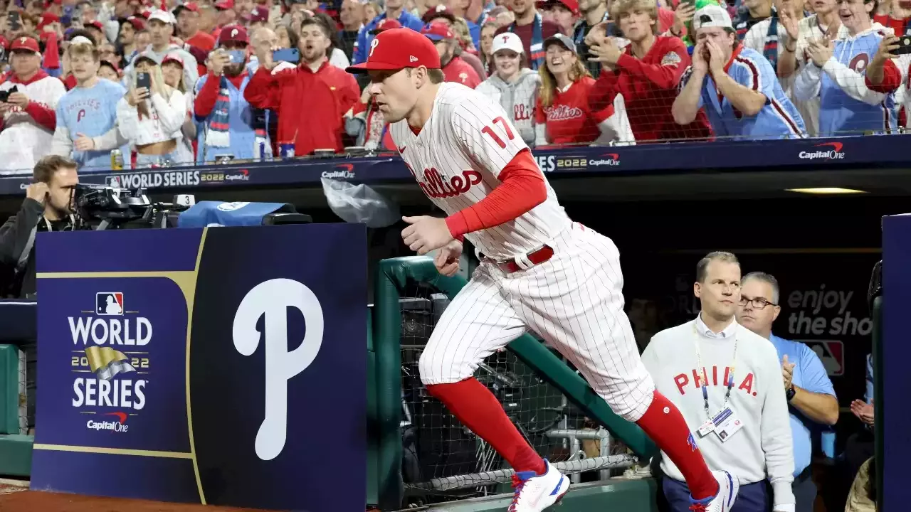 Baseball World Reacts To Viral Photo Of Rhys Hoskins' Wife Jayme - The  Spun: What's Trending In The Sports World Today