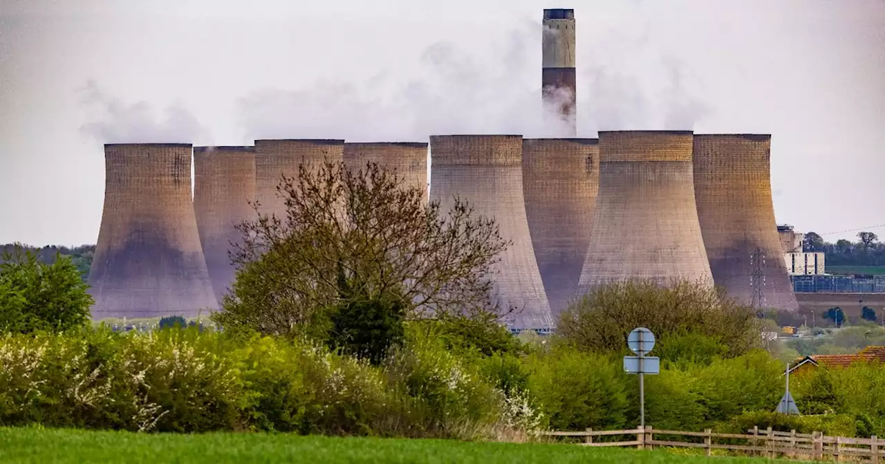 UK blackout plan includes emergency broadcasts and food scheme