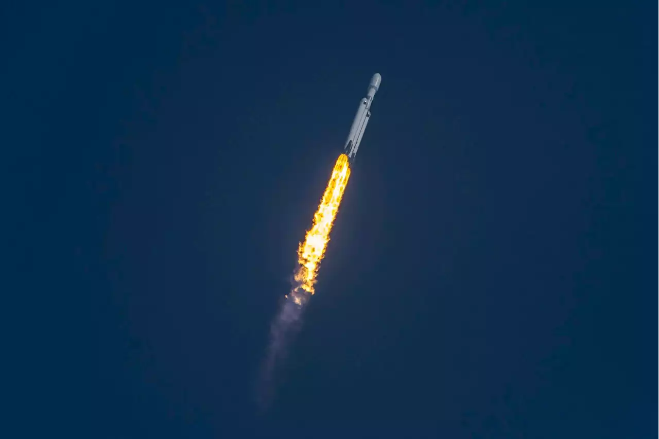 SpaceX Falcon Heavy Launches for the First Time in Over Three Years – Most Powerful Operational Rocket in the World