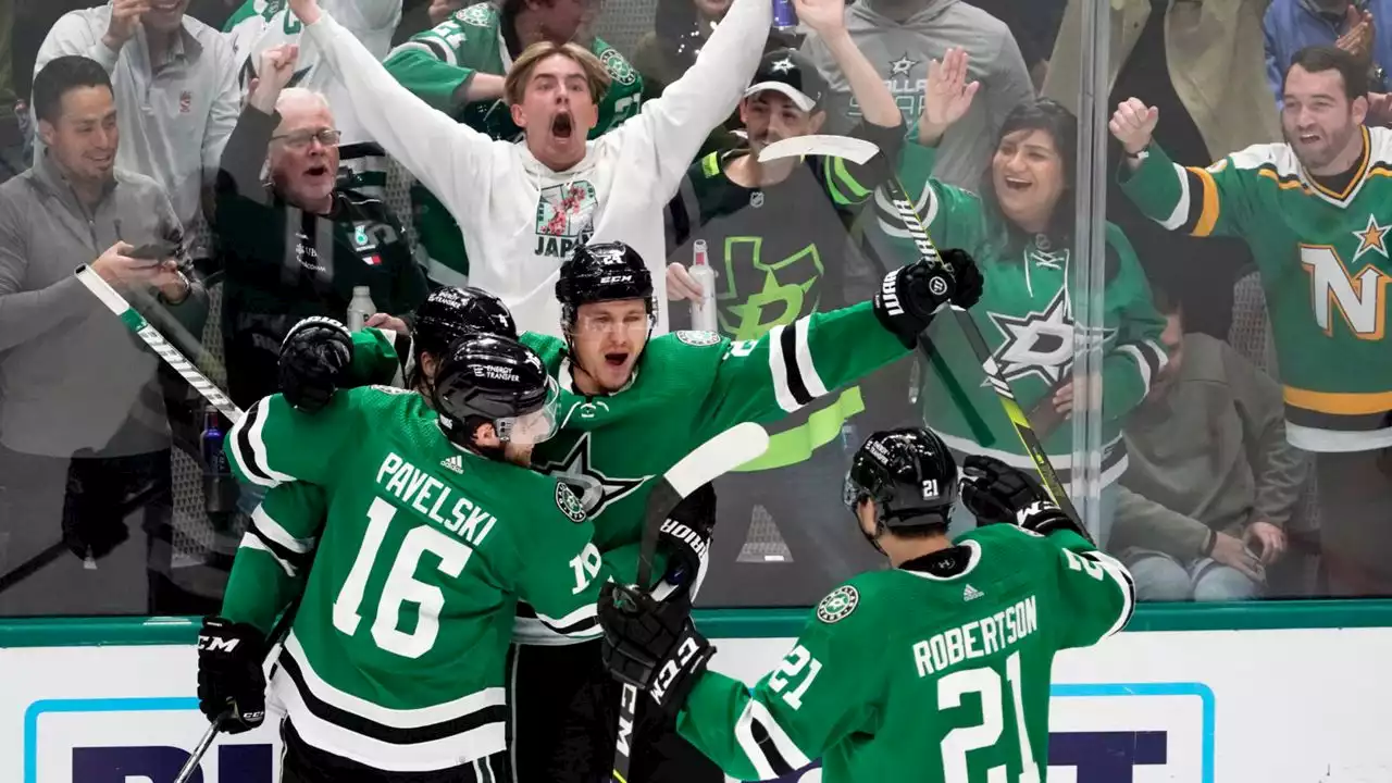 Stars score 4 times in second period, beat Los Angeles 5-2