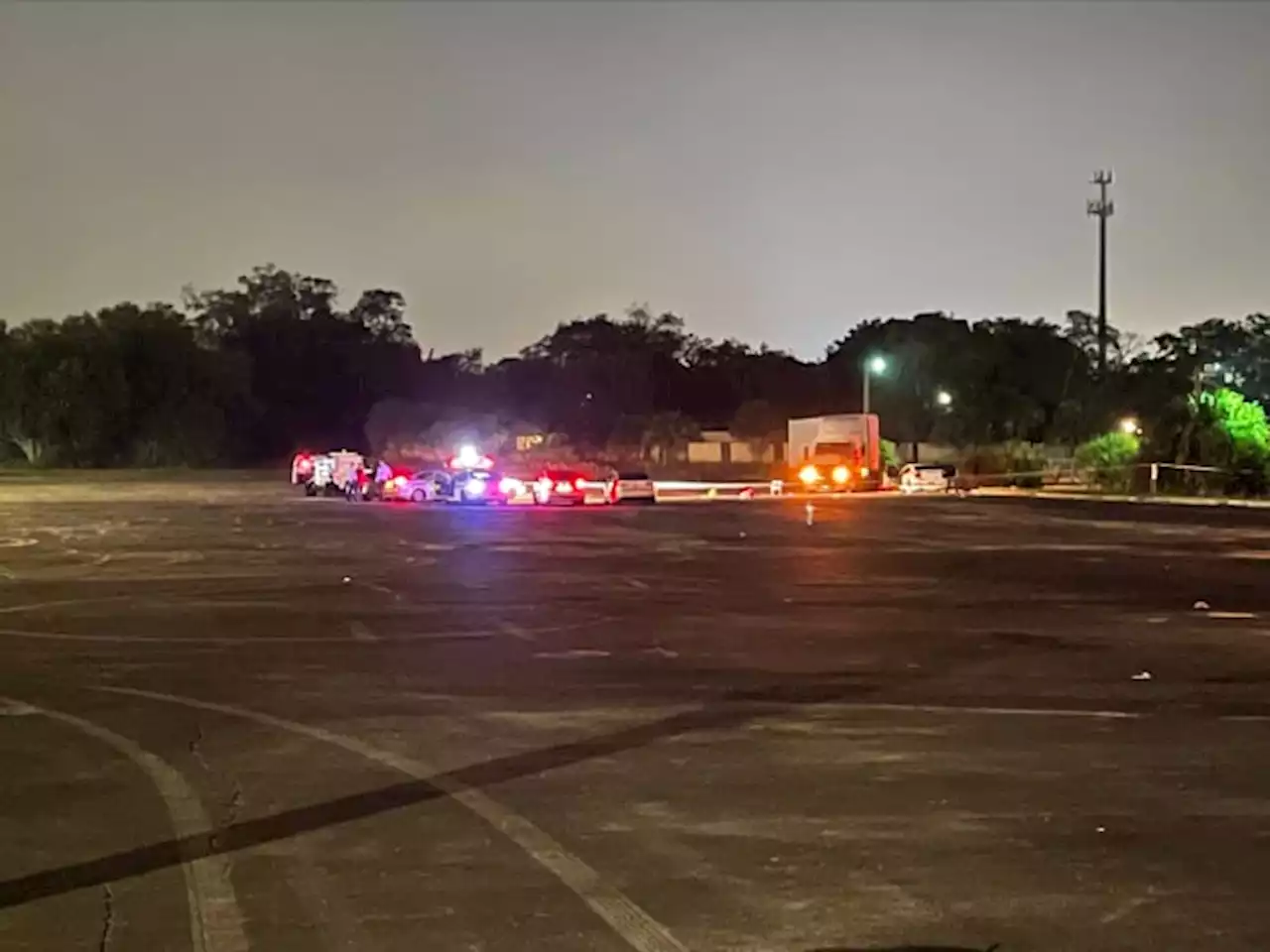 Jacksonville Sheriff’s Office investigating a shooting in a parking lot sending one man to the hospital