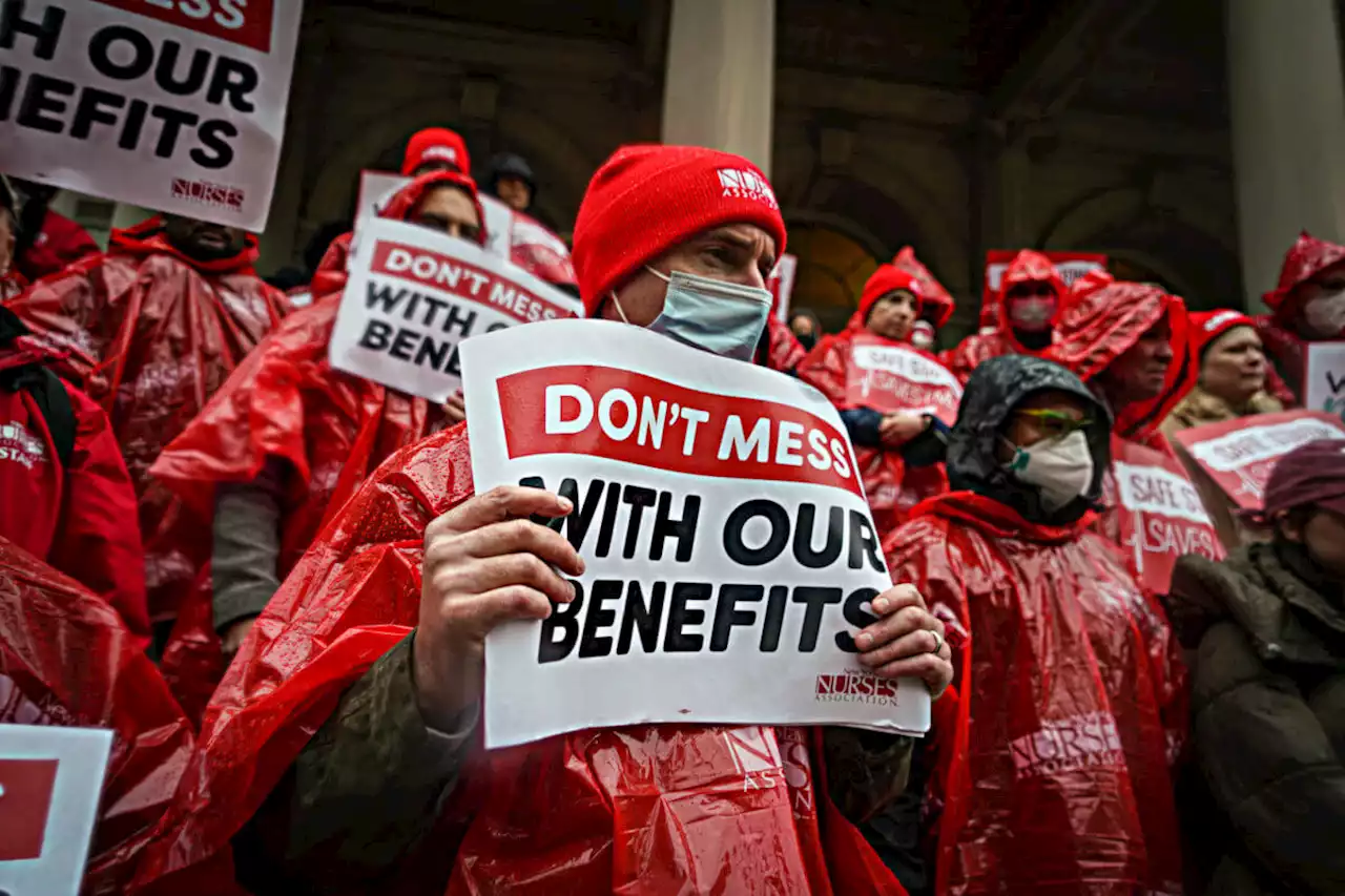 Plight of short nurse staffing continues, NYSNA rallies outside of City Hall | amNewYork