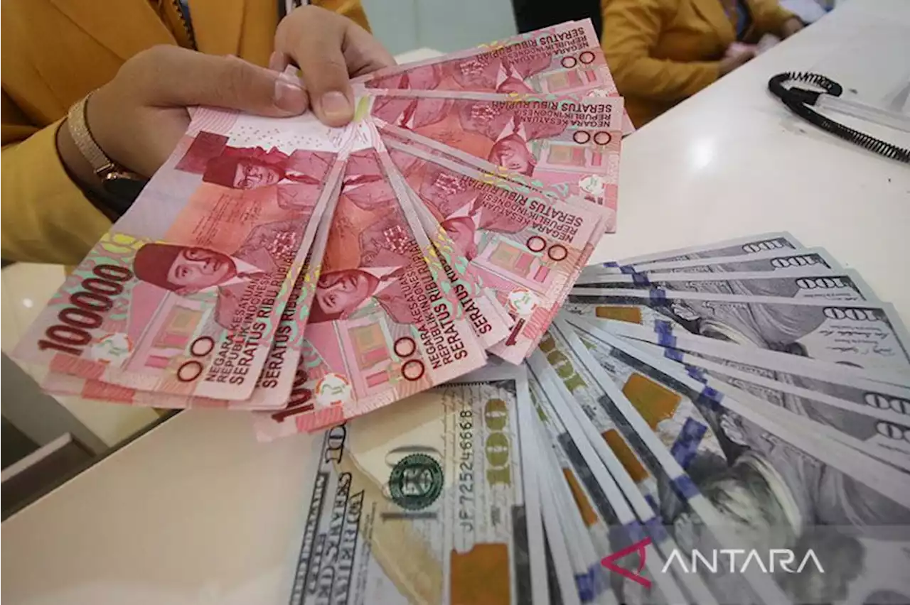 Rupiah ditutup menguat, ditopang ekspektasi pelonggaran COVID di China