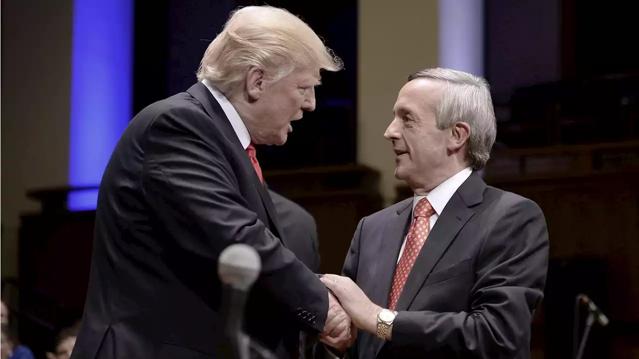 Trump's evangelical allies hold off on 2024 endorsement