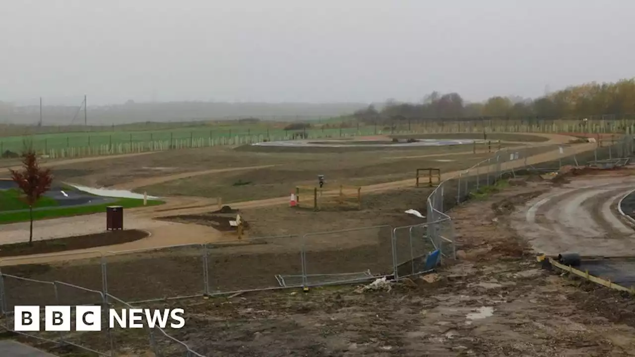 Swadlincote: Opening of Cadley Park delayed by weather