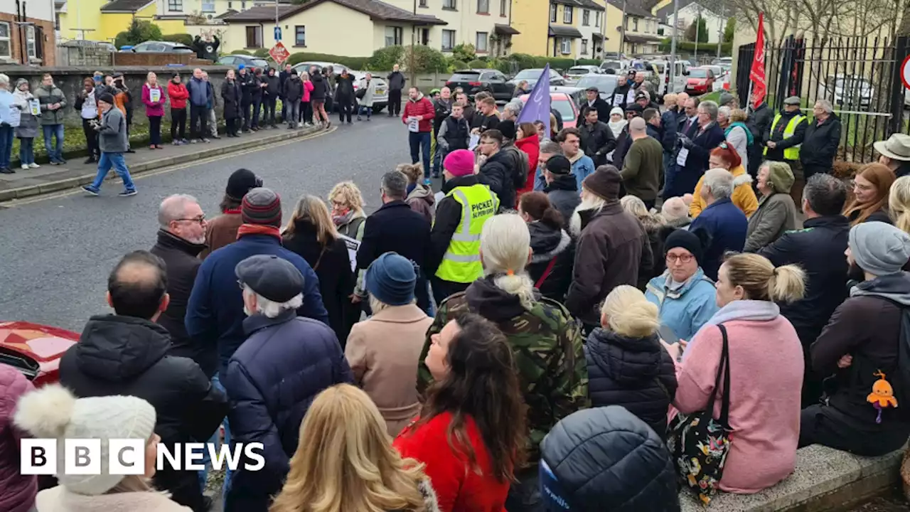 Londonderry protest over proposed BBC Radio Foyle cuts