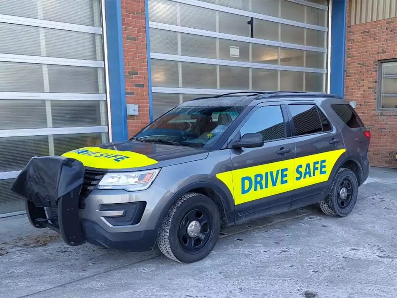 Bright 'drive safe' decals being added to Calgary police's photo radar fleet