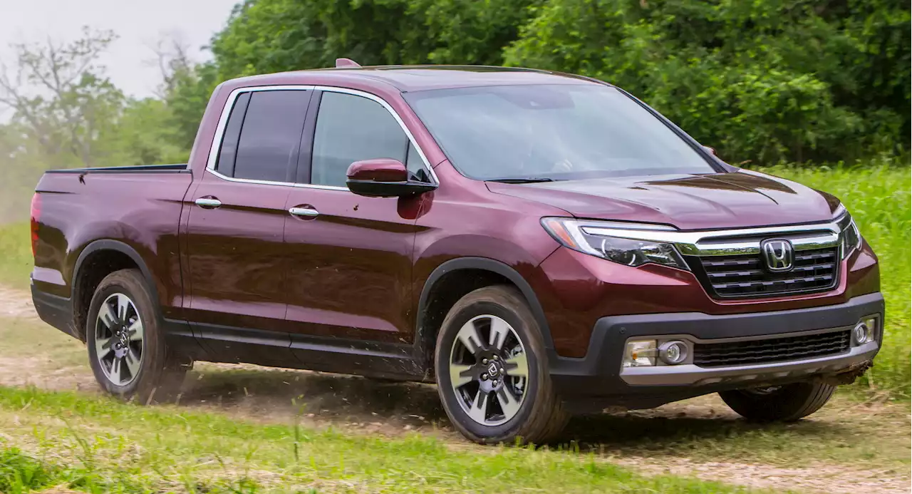 Honda Recalls 117,000 Ridgelines Over Backup Camera Issue Owners Have Been Complaining About For Years | Carscoops