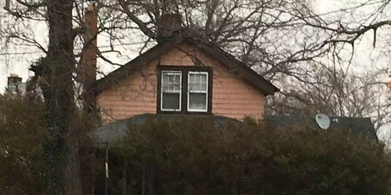 Decomposing body found in basement of Cleveland Heights home