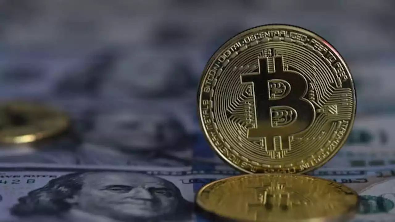 Bitcoin tops $17,000 for the first time in two weeks but analysts don't expect the bounce to stick