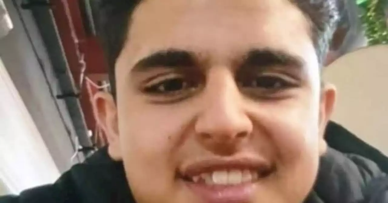 Police search for missing Glasgow teenager last seen three days ago