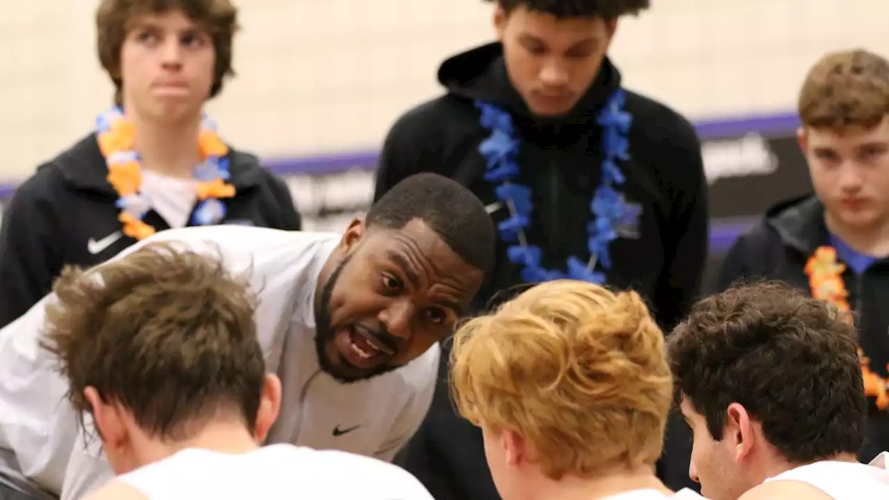 Former Ohio State player Ron Lewis earns first win as Kilbourne boys basketball coach