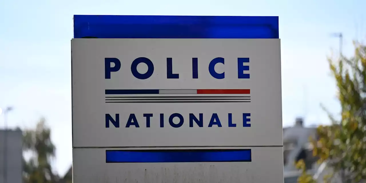 INFO EUROPE 1 - Un policier agressé au sabre en pleine rue à Versailles