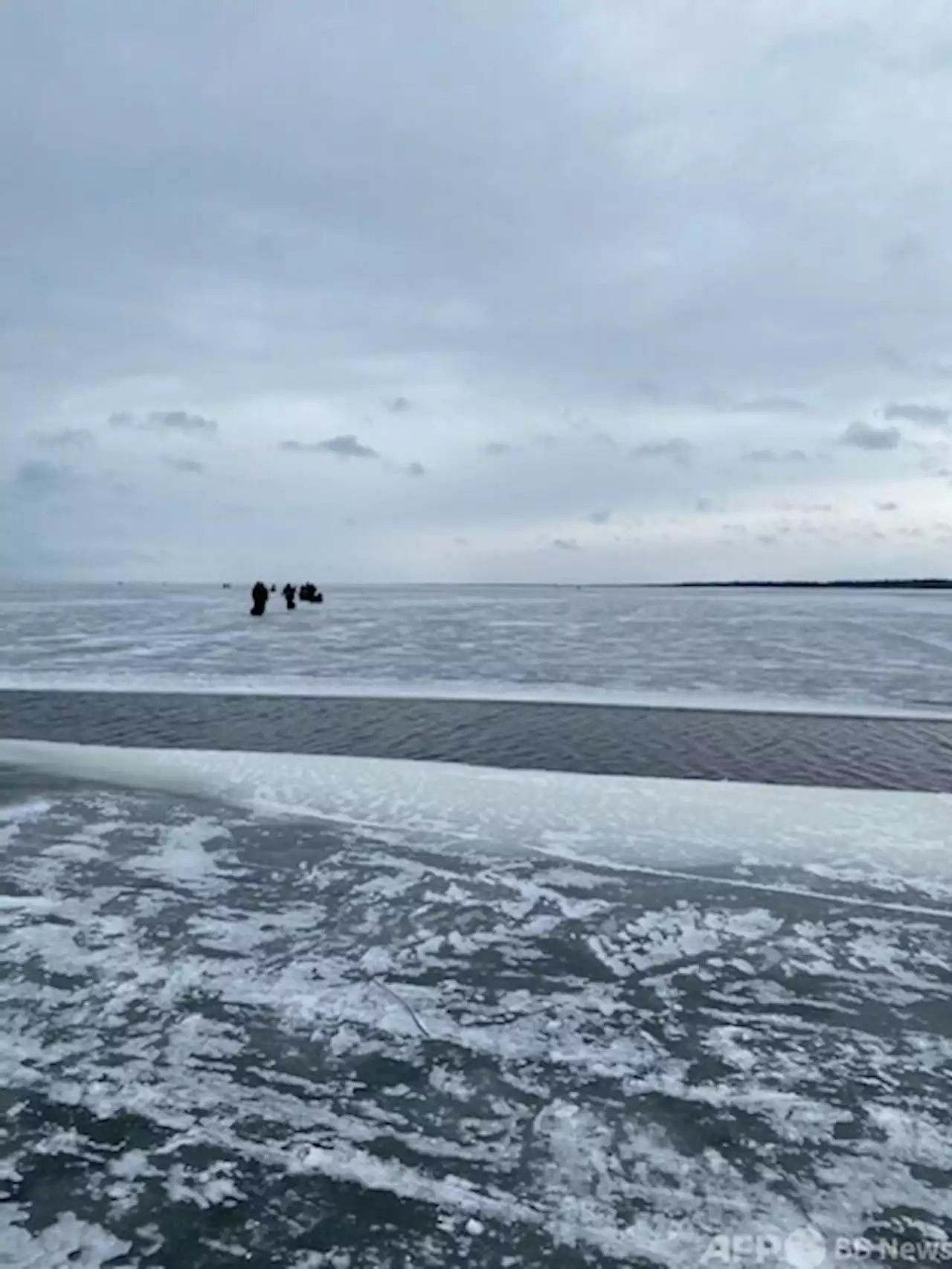 湖の氷分離で立往生 釣り人200人救助 米 - トピックス｜Infoseekニュース