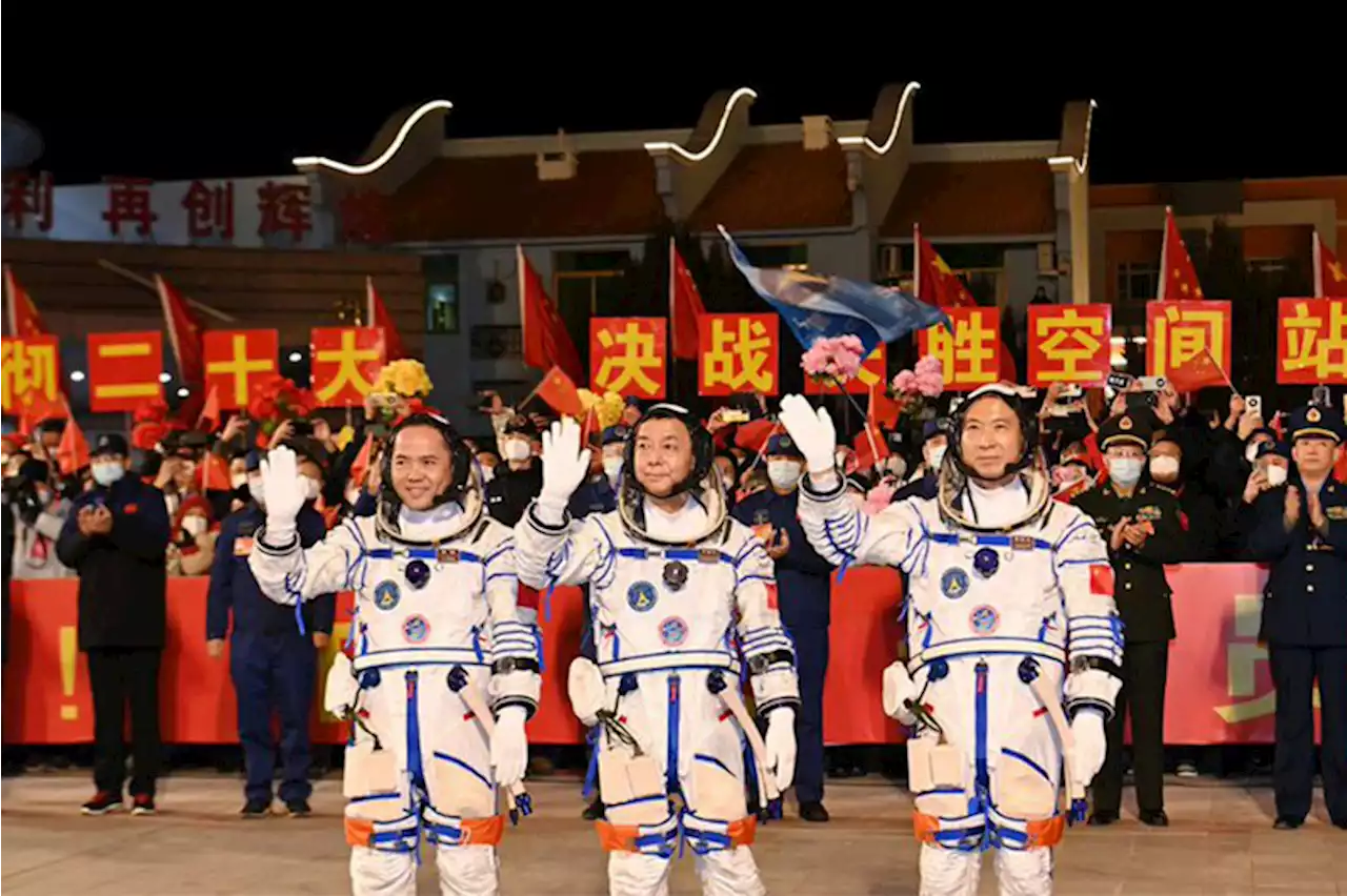 Chinese astronauts ascend 'Celestial Palace' in historic space mission