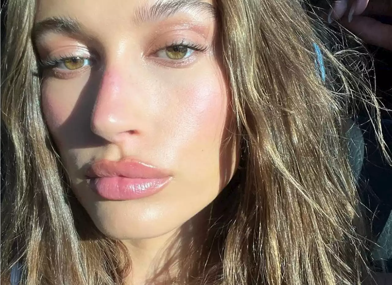 Hailey Bieber: «Ho una cisti ovarica grande come una mela» - iO Donna