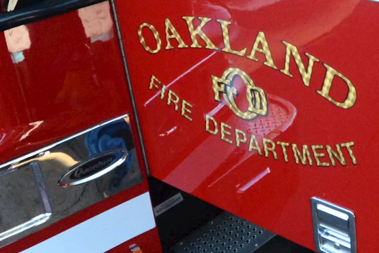 Man found dead in Oakland residential fire