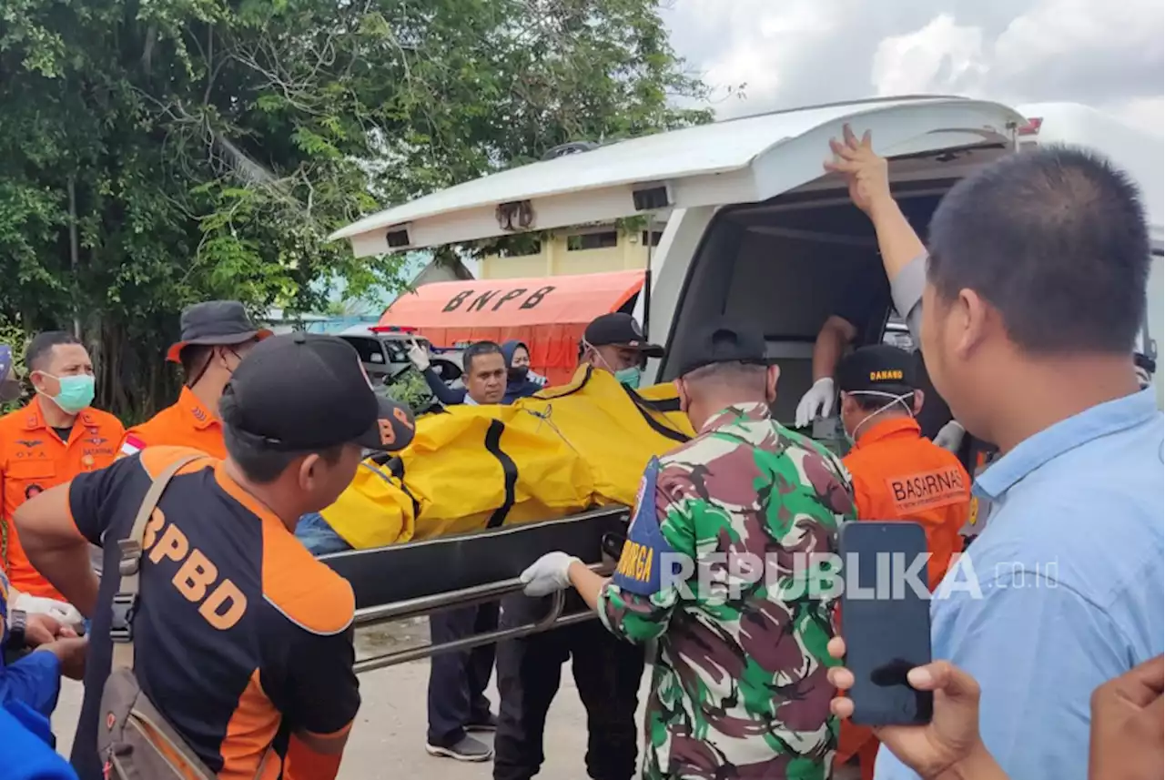 Jenazah Kru Helikopter Polisi Diterbangkan ke Jakarta |Republika Online