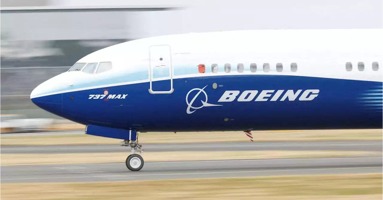 U.S. lawmakers holding talks on Boeing 737 MAX certification deadline