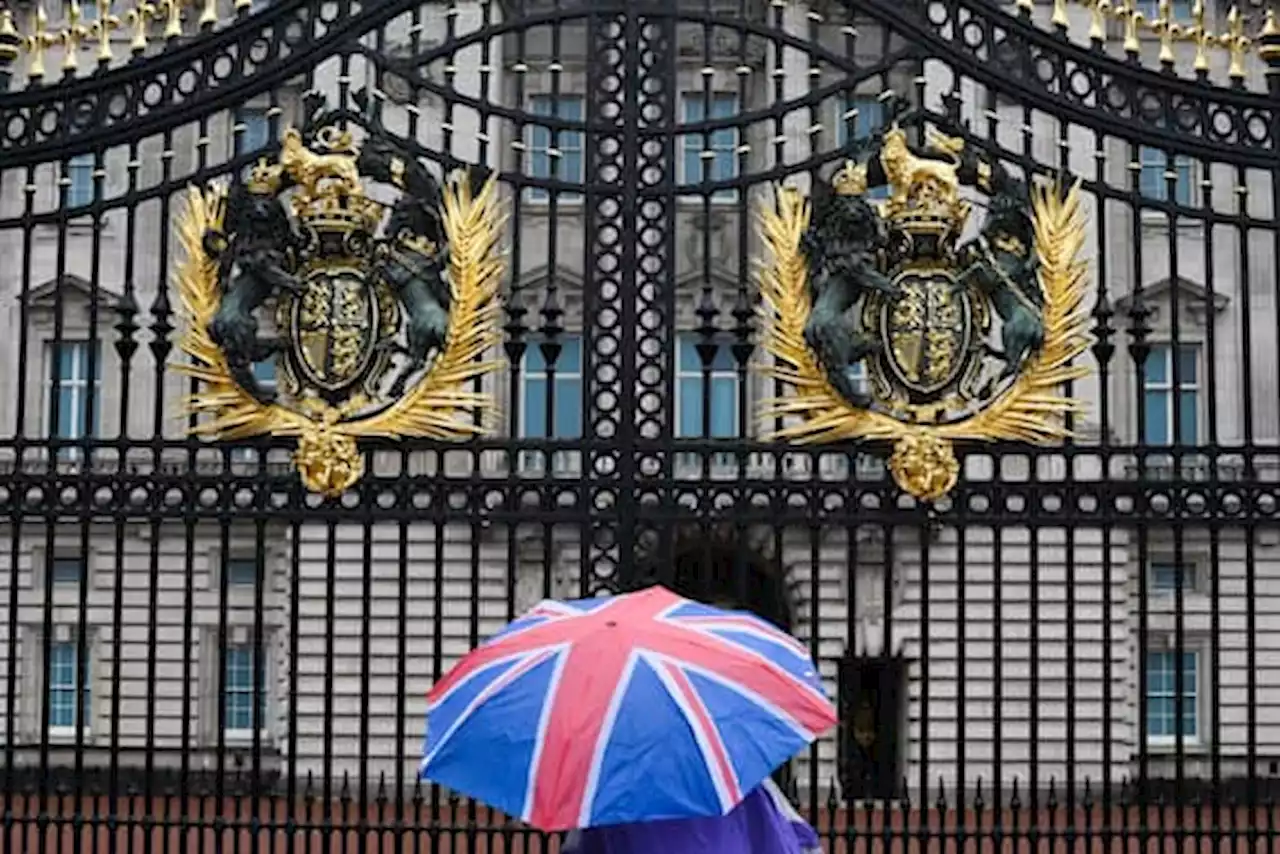 Nuove accuse di razzismo scuotono Buckingham Palace