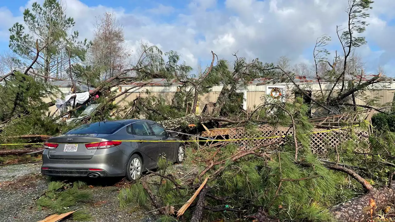 Tornadoes wrecking homes around south fueled by record highs