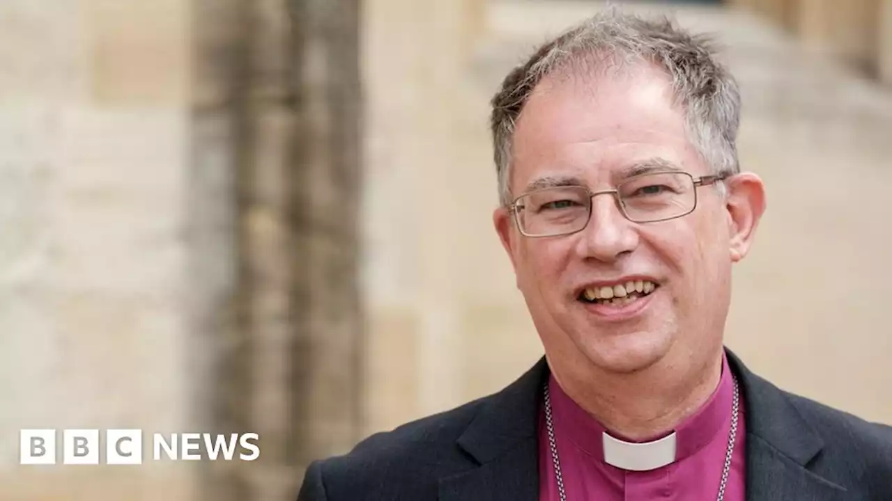 Bishop of Oxford says church should marry gay couples