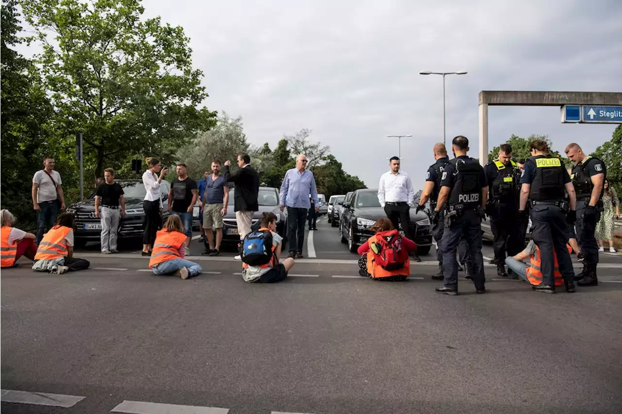 Klima-Aktivisten kritisieren „Hetze“ in den Medien und kündigen Proteste an