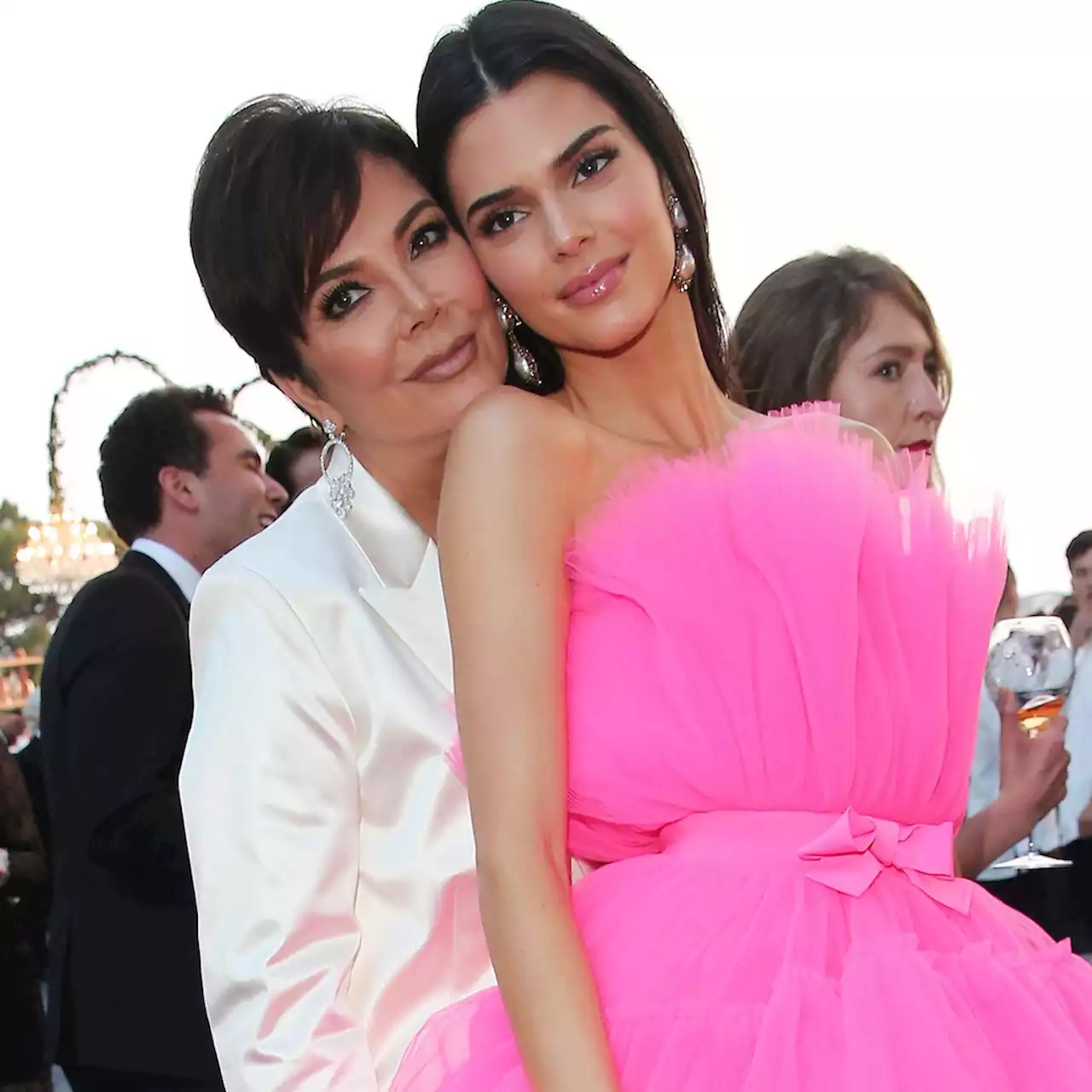 How the Kardashians Are Honoring Kendall Jenner on Her 27th Birthday - E! Online