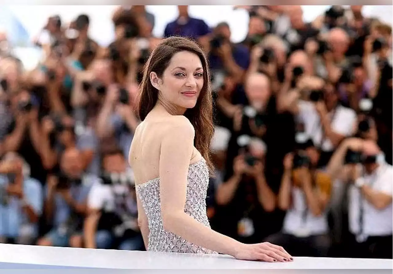 « Affronter ce dont elle était imprégnée » : Marion Cotillard, admirative de sa mère qui a été battue durant l’enfance