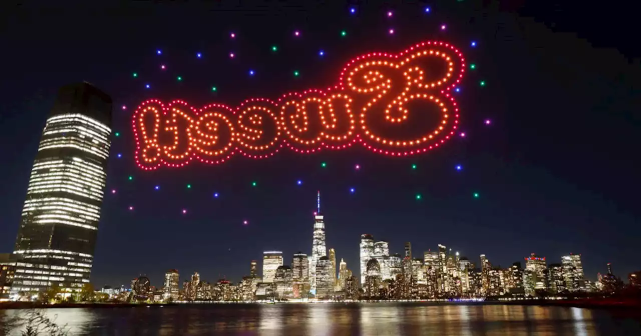 New Yorkers Furious at Drones Forming Huge 'Candy Crush' Ad Over Skyline