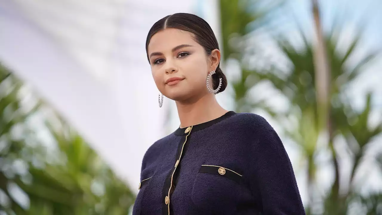 Selena Gomez en dévoile un peu trop, trahie par sa robe : 'Beaucoup de gens ont vu quelque chose' - Grazia