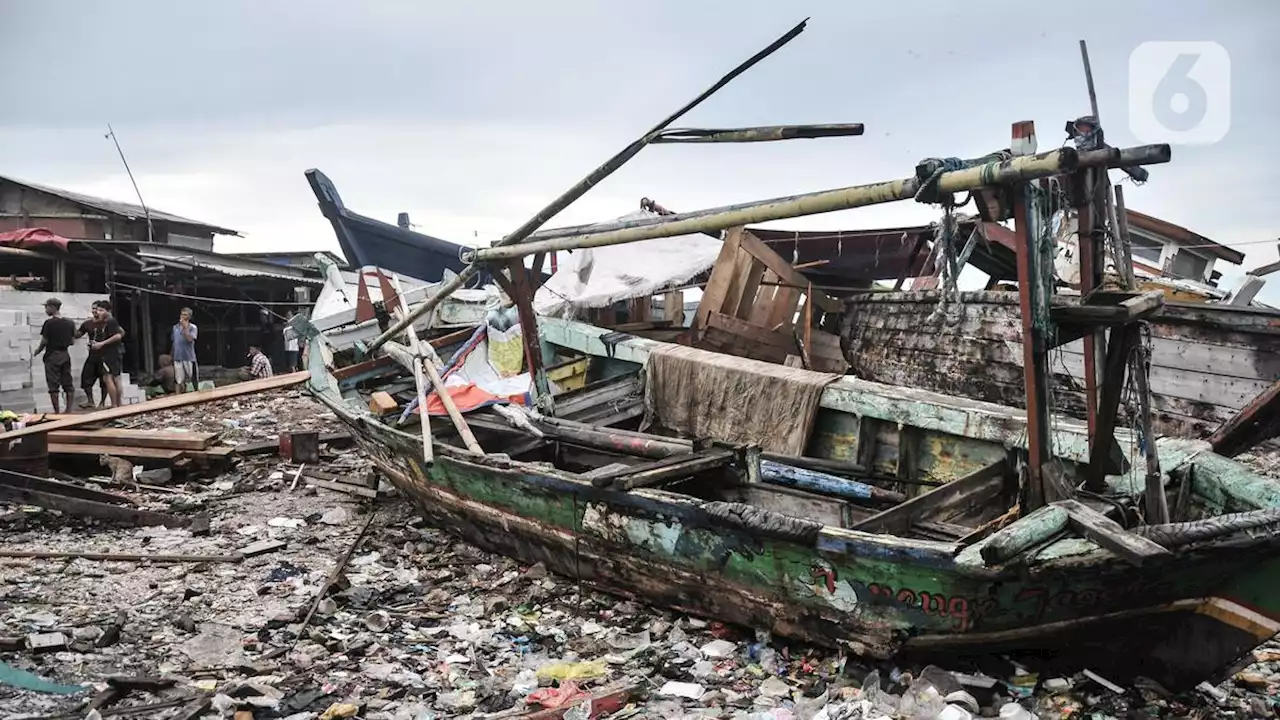 Pemprov DKI Akan Terbangkan Drone Awasi Orang Buang Sampah sembarangan 6 November 2022