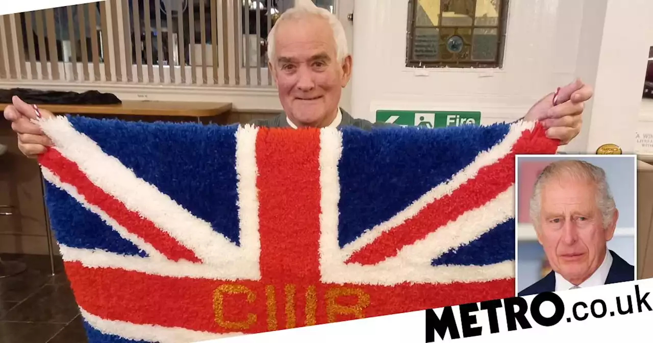 Man spends 240 hours crafting Union Flag rug to send to King Charles