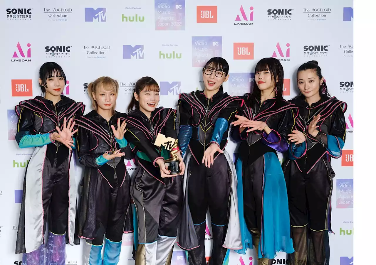 BiSH「VMAJ」4回目の出演で大トリ飾る 12ヶ月連続シングルへの想いも＜MTV VMAJ 2022 -THE LIVE-＞ - モデルプレス