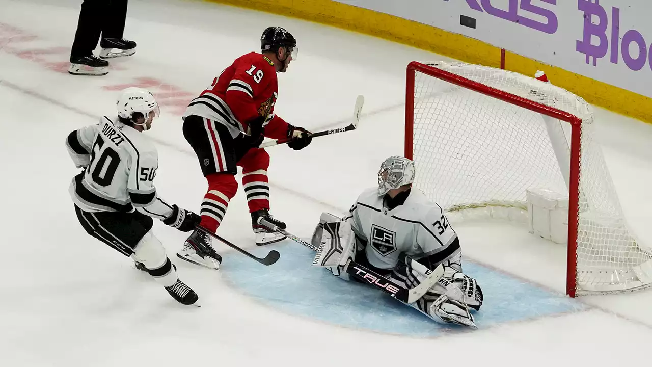 10 Observations: Jonathan Toews Scores in Overtime as Blackhawks Beat Kings