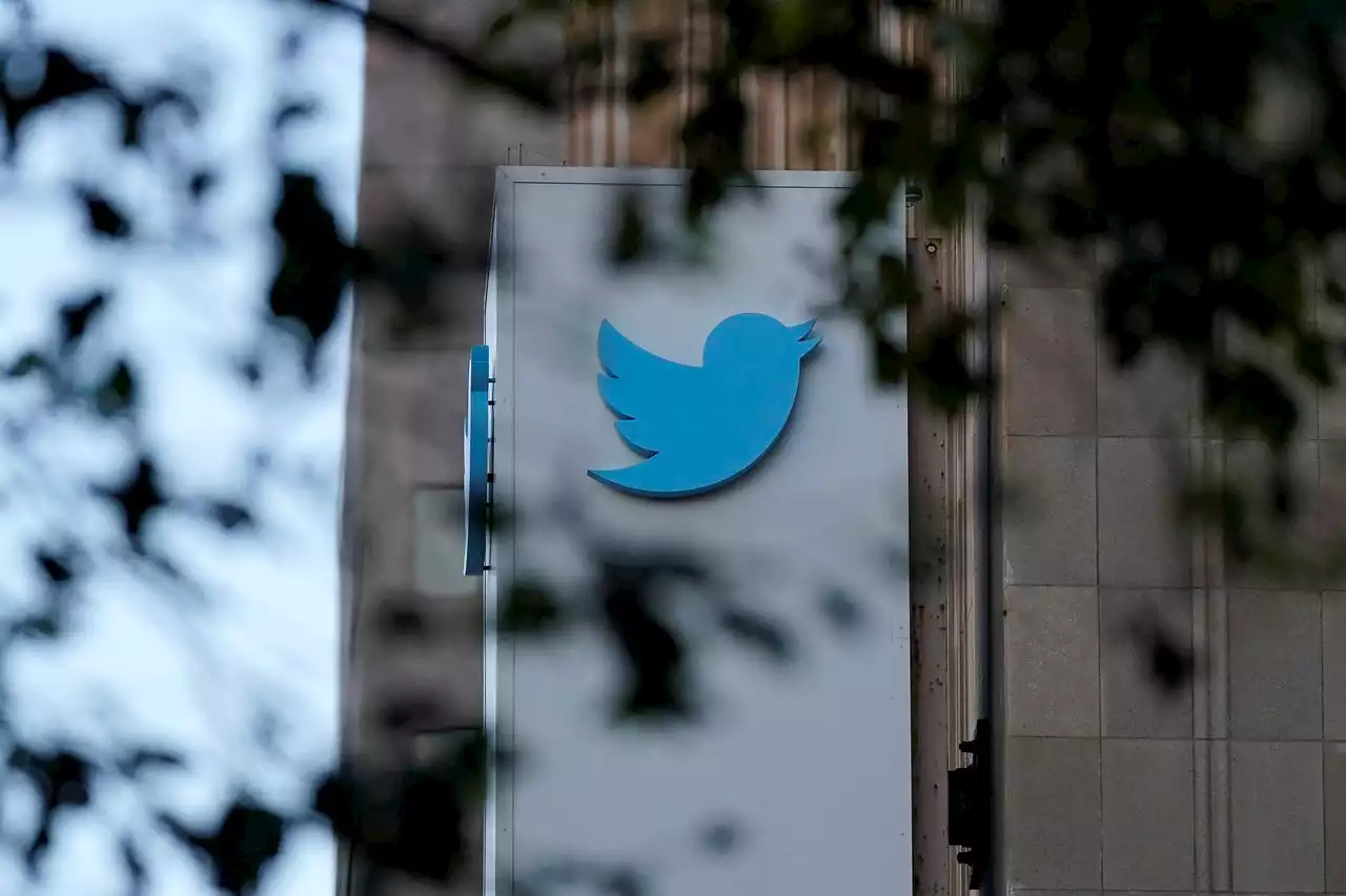 After Musk takeover, Twitter employees brace for big layoffs