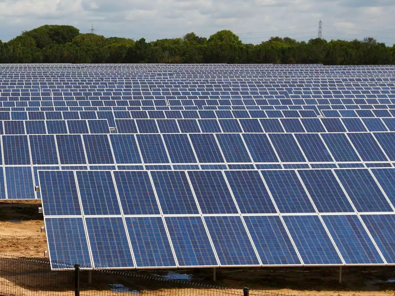 Shropshire solar farm to come into full community ownership