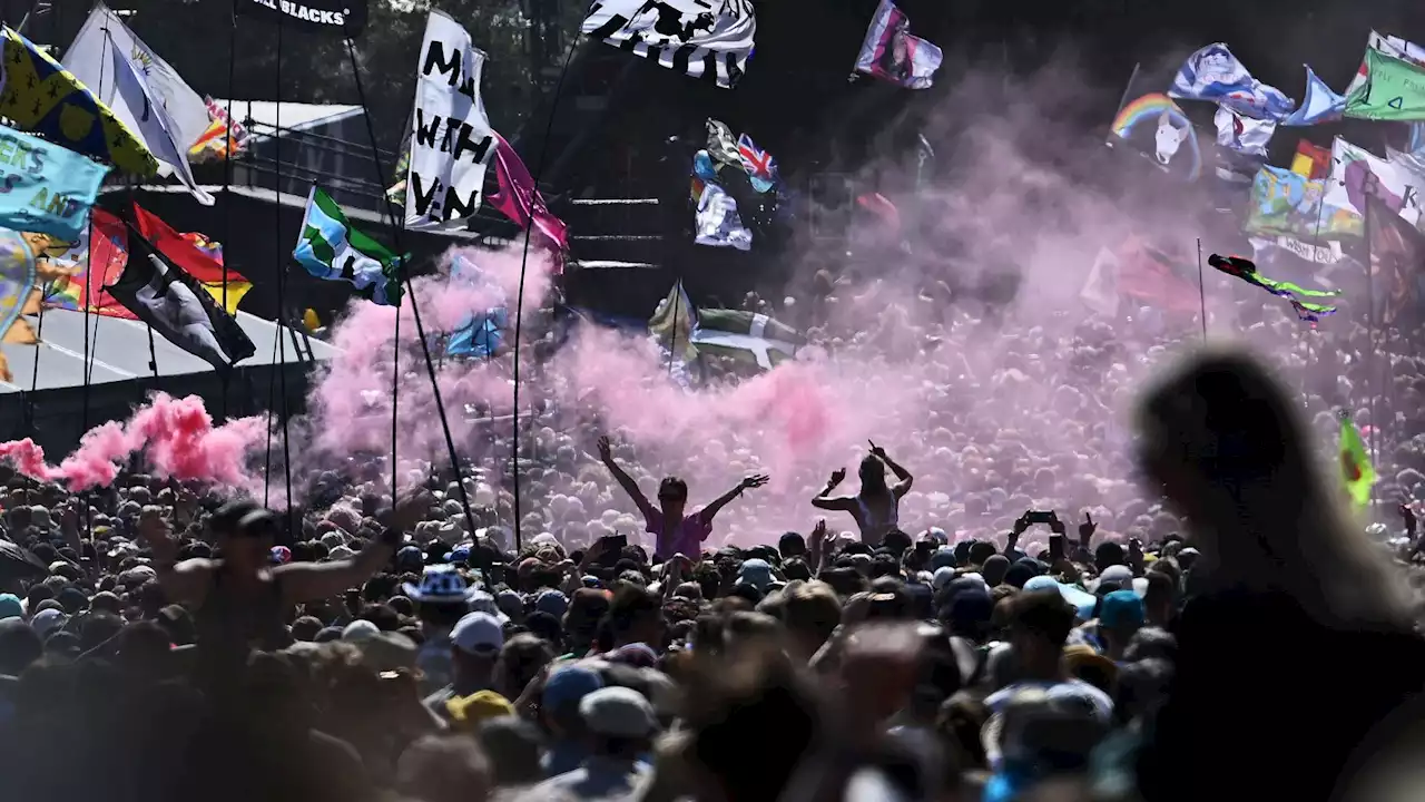 Coach tickets for Glastonbury sell out in 23 minutes, organisers say