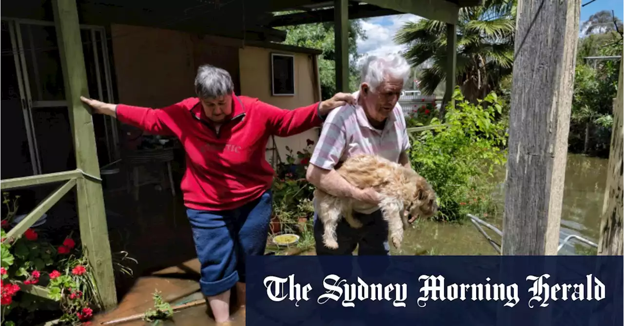 Forbes residents prepare for ‘devastation’ ahead of major flood event
