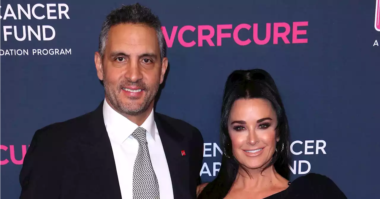 Mauricio Umansky Addresses Kyle Richards' Absence on ‘Buying Beverly Hills'